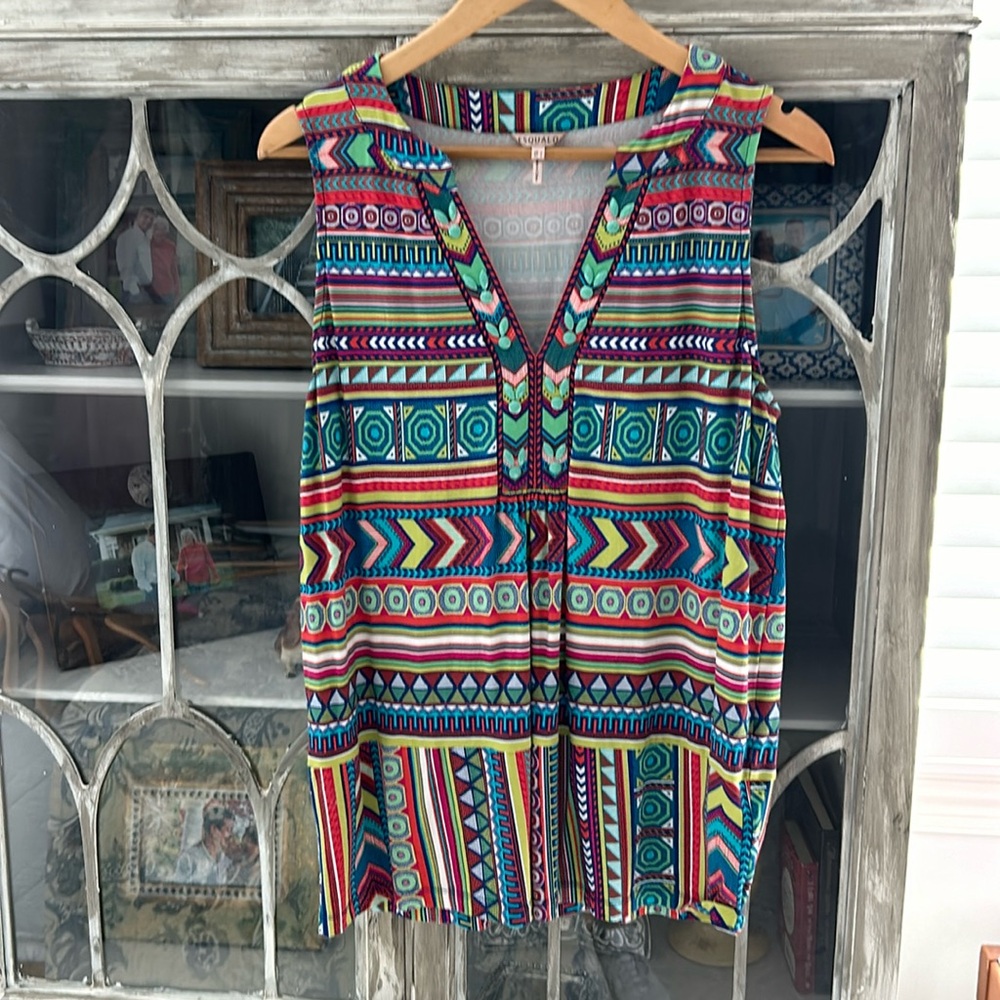 Beautiful sleeveless top with jewel embellishment, Size Large